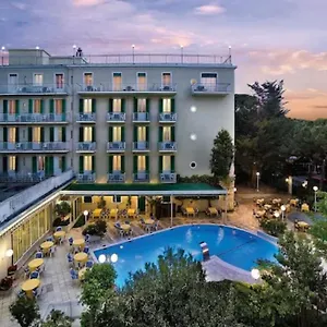 Vienna Touring Hotel